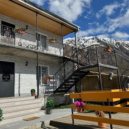 Hotel Elia Kazbegi Eksteriør bilde