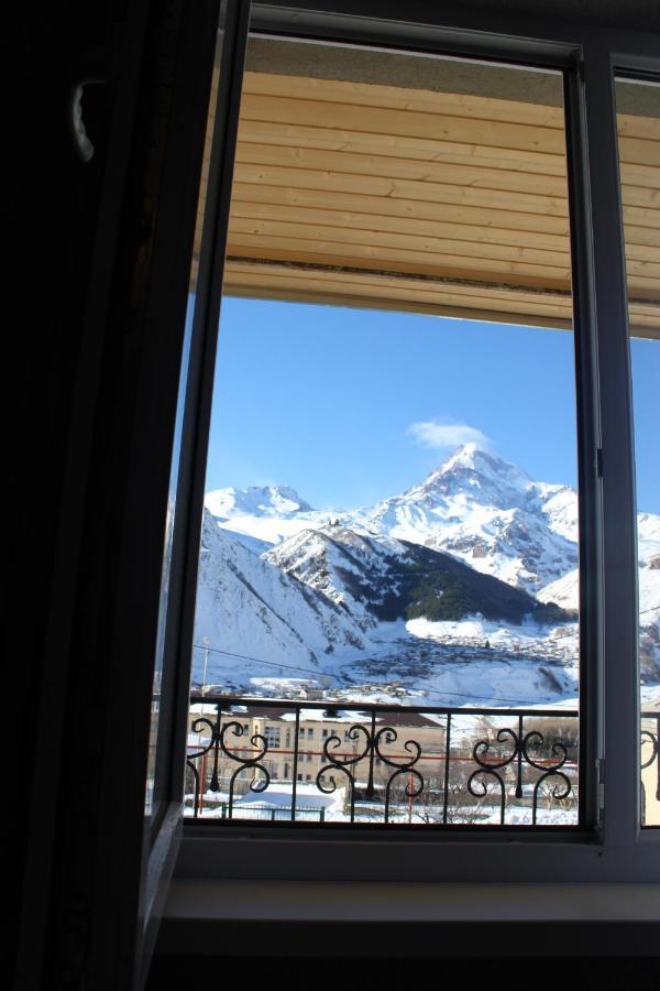 Hotel Elia Kazbegi Eksteriør bilde