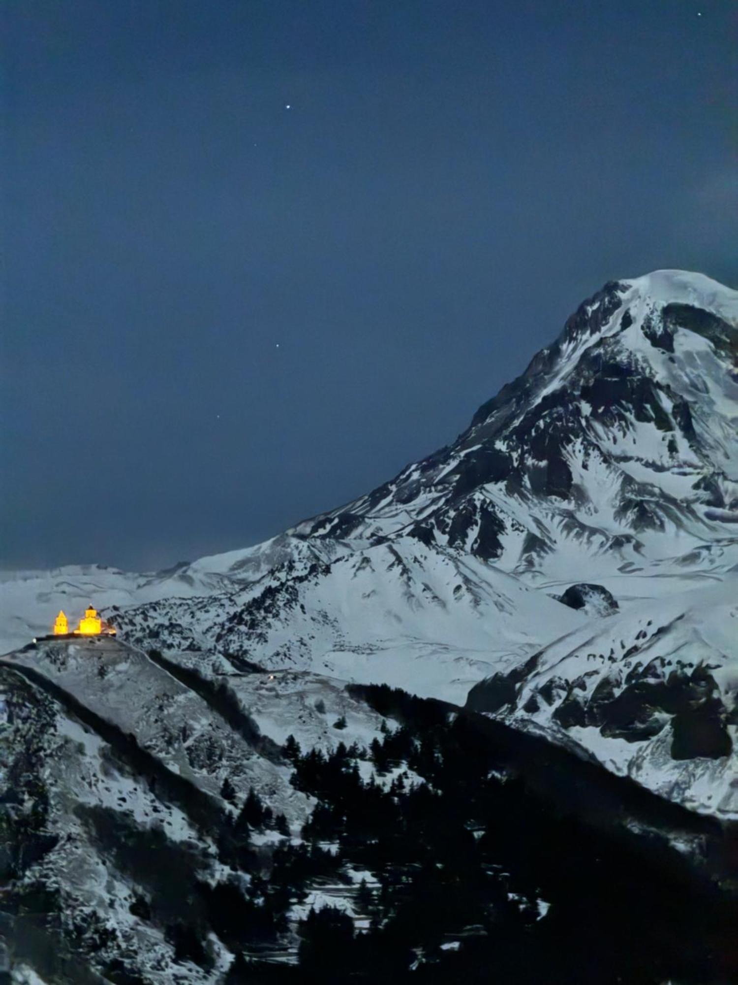 Hotel Elia Kazbegi Eksteriør bilde
