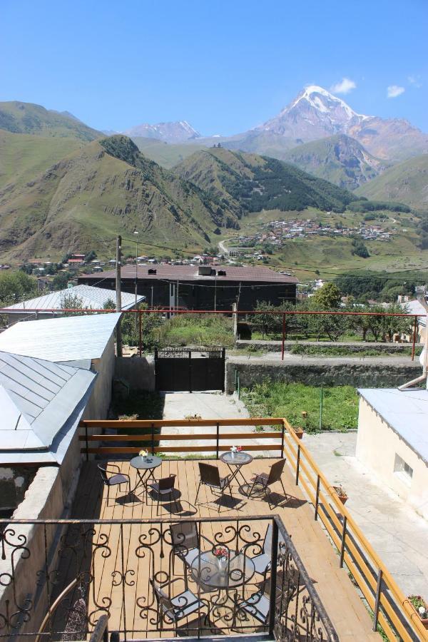 Hotel Elia Kazbegi Eksteriør bilde